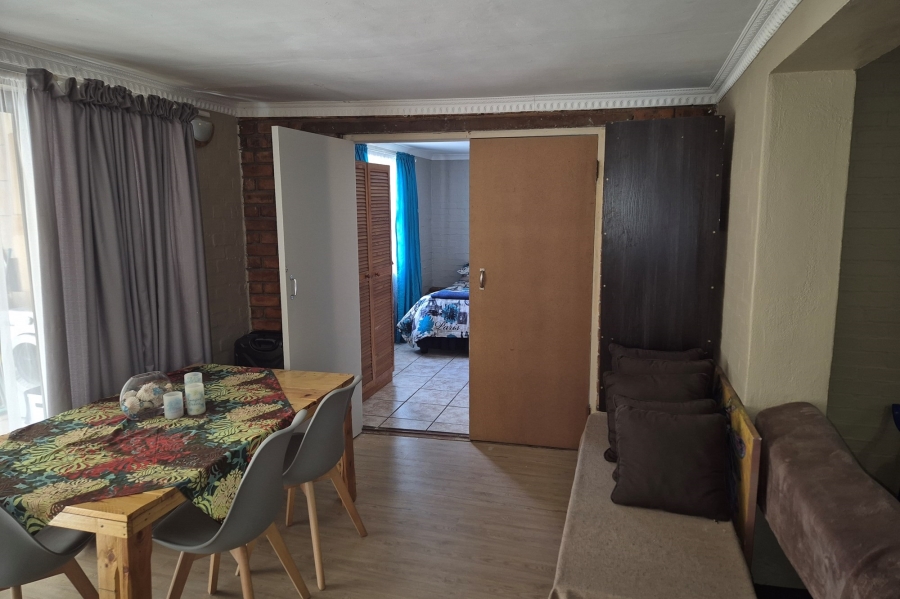 4 Bedroom Property for Sale in Onverwacht Western Cape